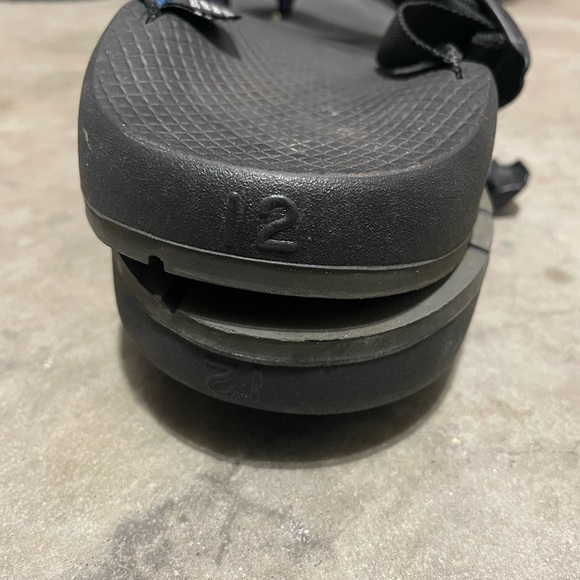 Mens chacos size 12